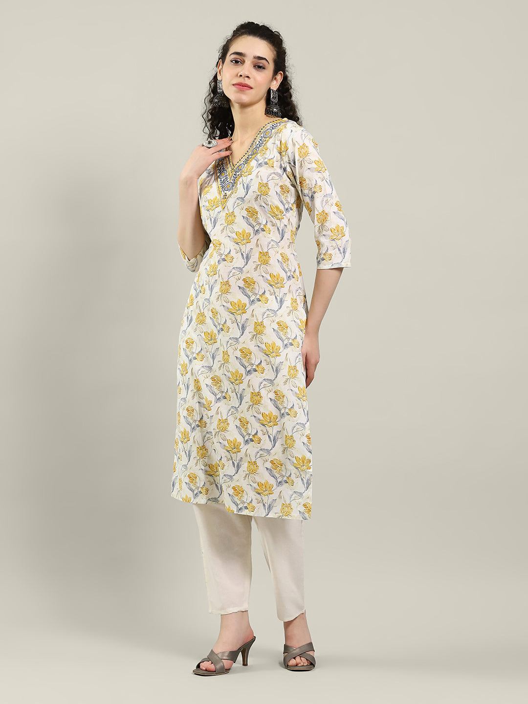 Printed Cotton Blend Kurta & Pants