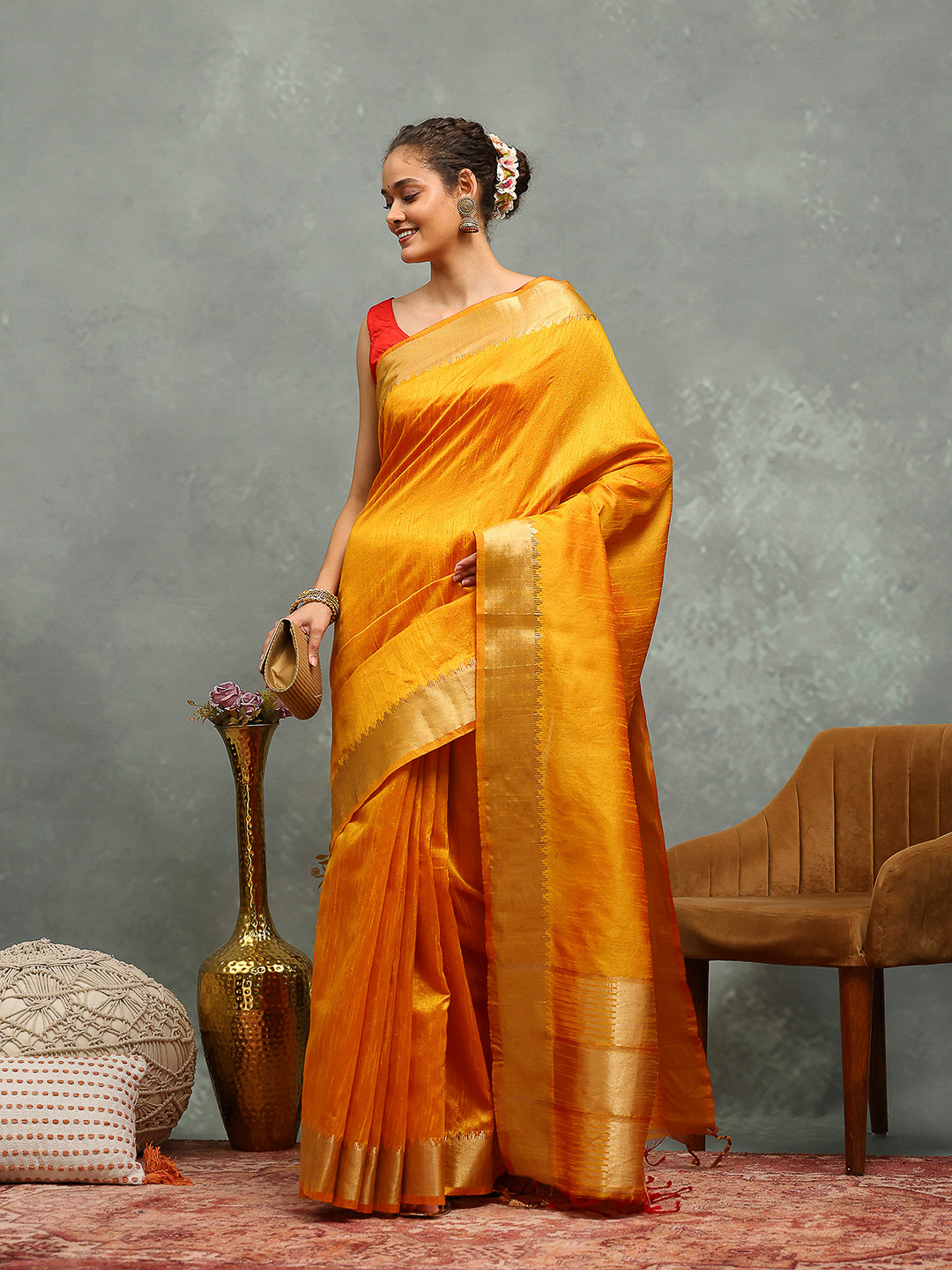 Plain Art slik Saree