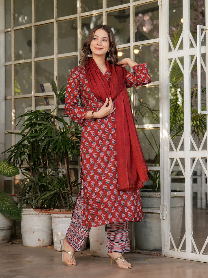 Neck Embroidery Cotton Blend Kurta With Pants &amp; Dupatta