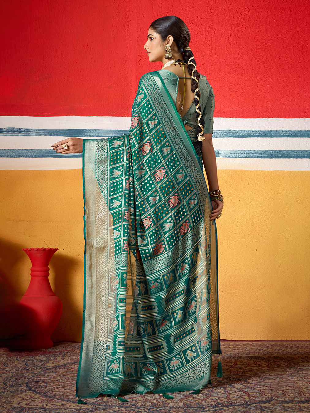 Abstract Print Georgette Saree