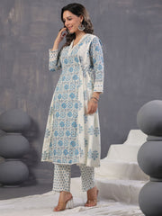 Floral Printed Cotton Blend Kurta With Pants