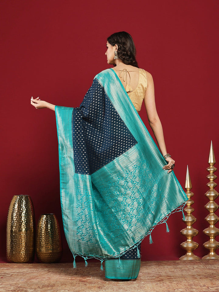 Plain Crepe Saree