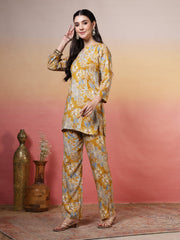 Printed Cotton Blend Kurta With Pants