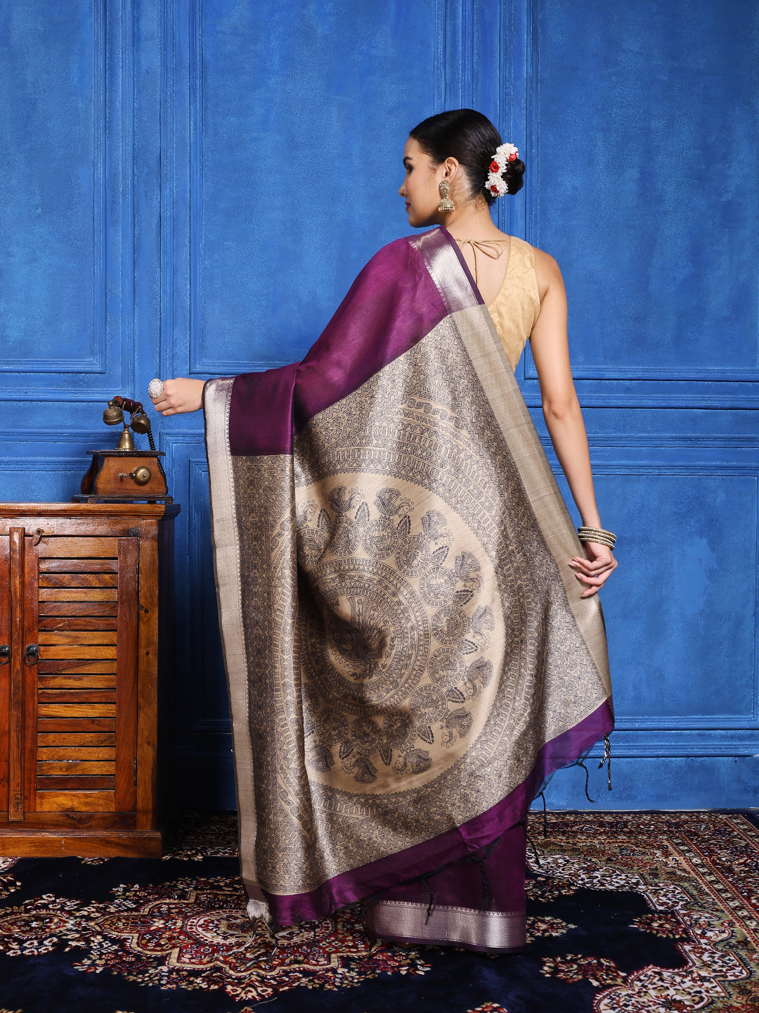 Zaari Jaal Tussar Saree