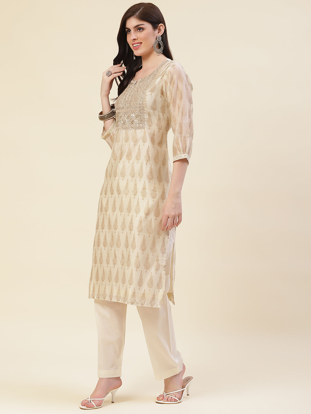 Neck Embroidered & Printed Muslin Kurta With Pants