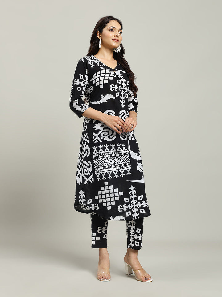 Printed Cotton Blend Kurta With Pants