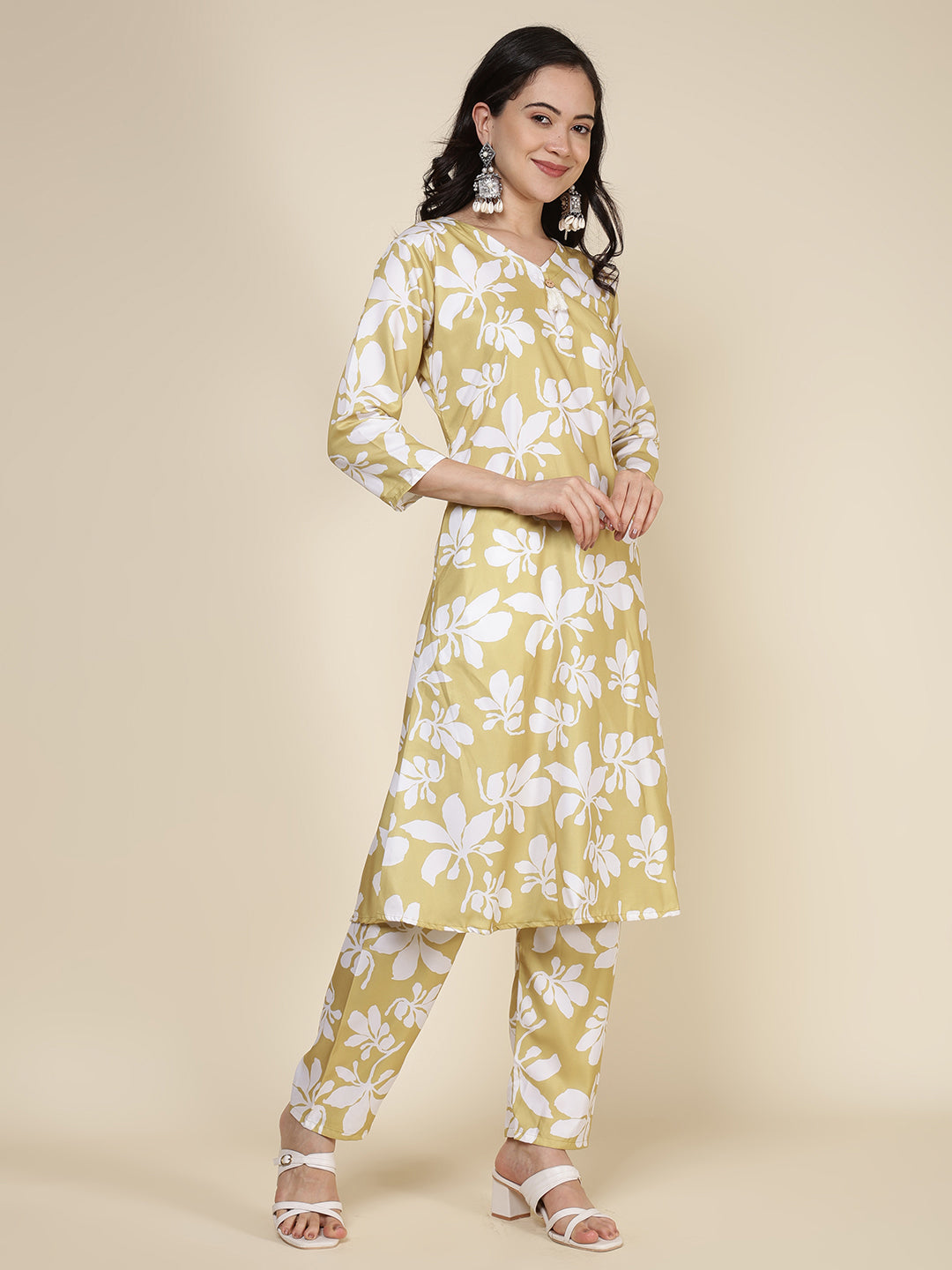 Printed Cotton Blend Kurta With Pants