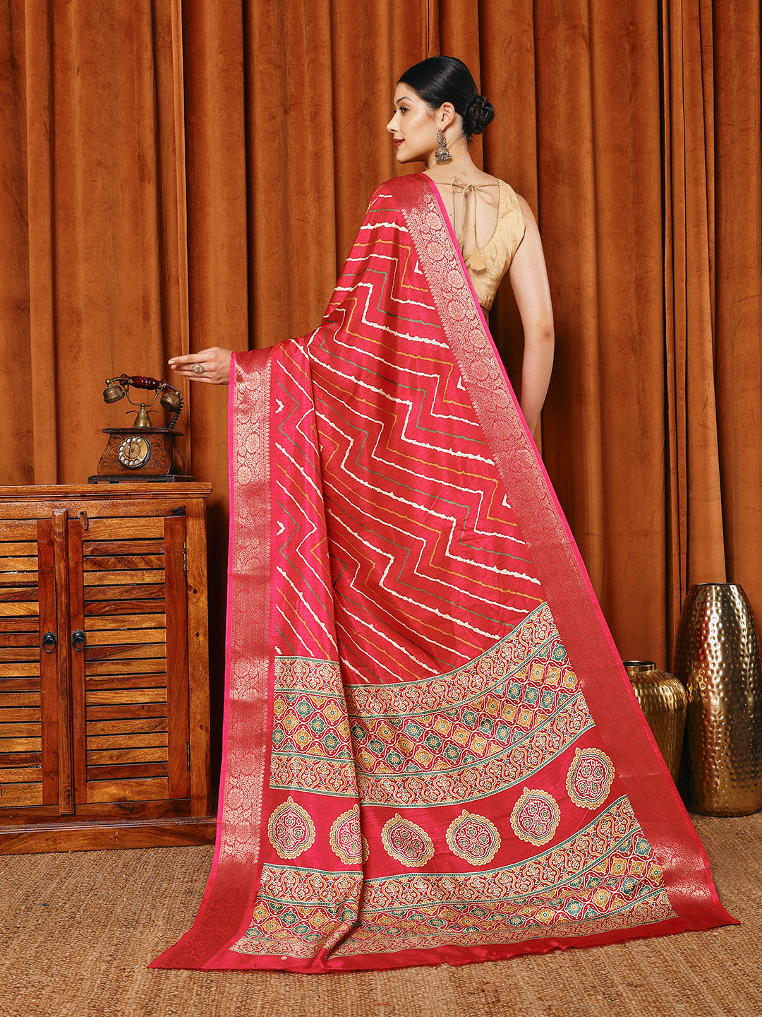 Digital Printed Art slik Saree