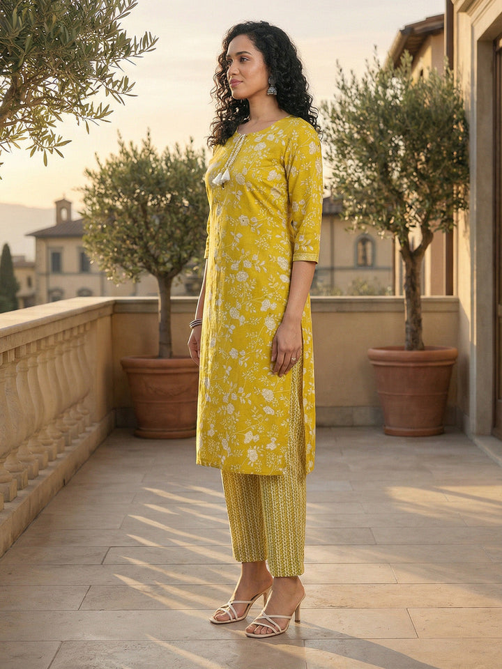 Printed Cotton Blend Kurta With Pant &amp; Dupatta