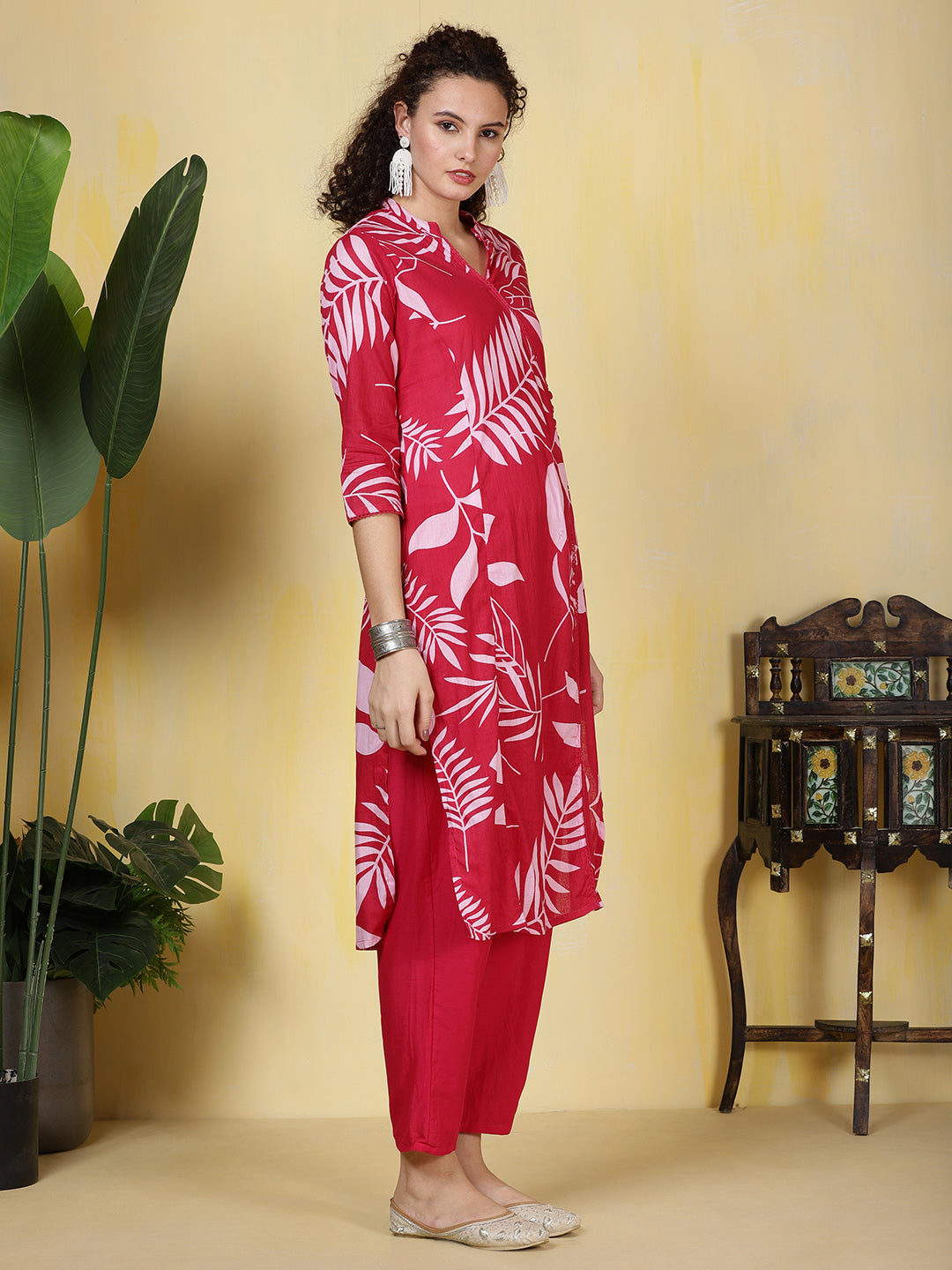 Printed Cotton Blend Kurta With Pants