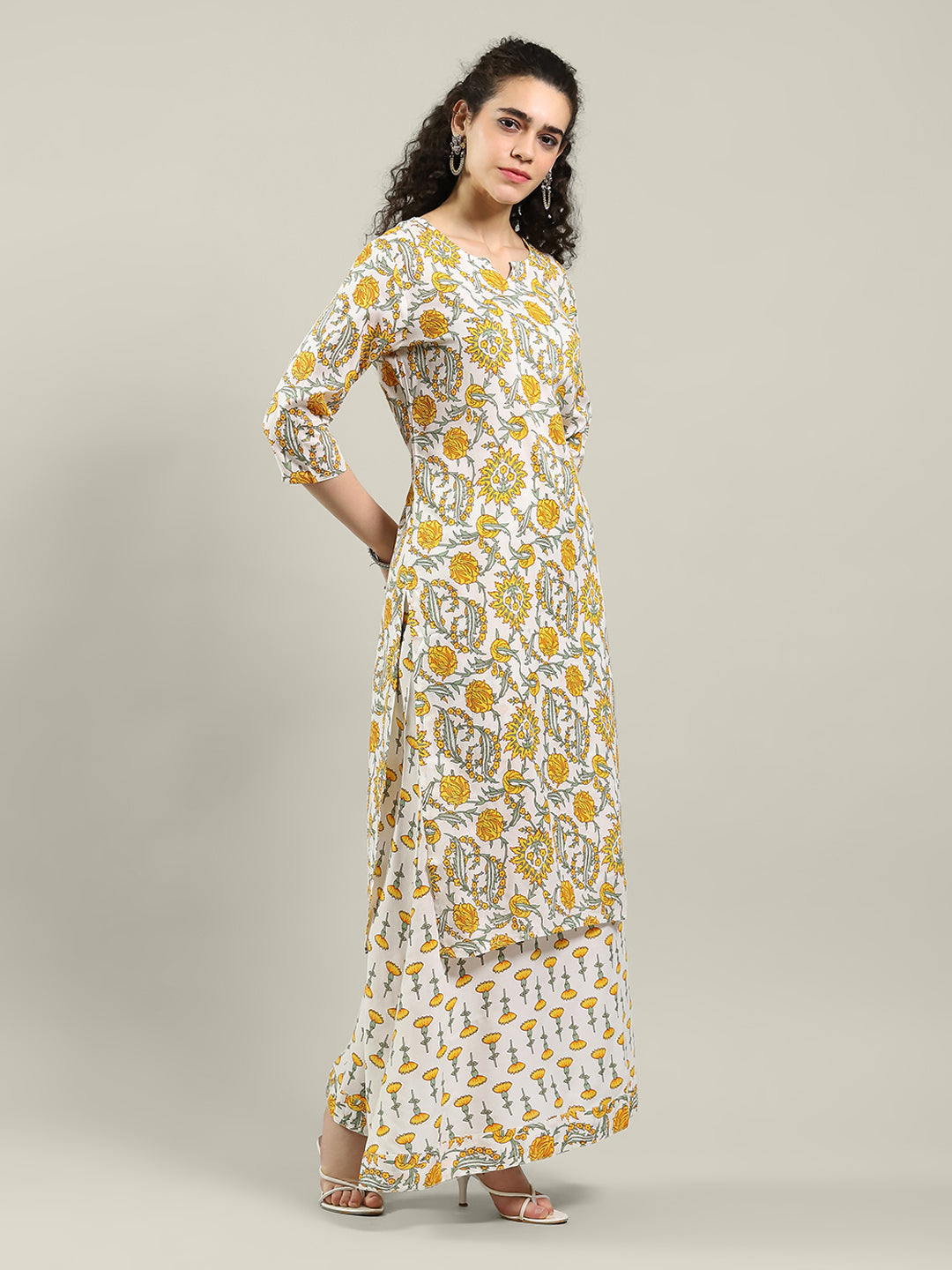 Printed Cotton Blend Kurta & Pants