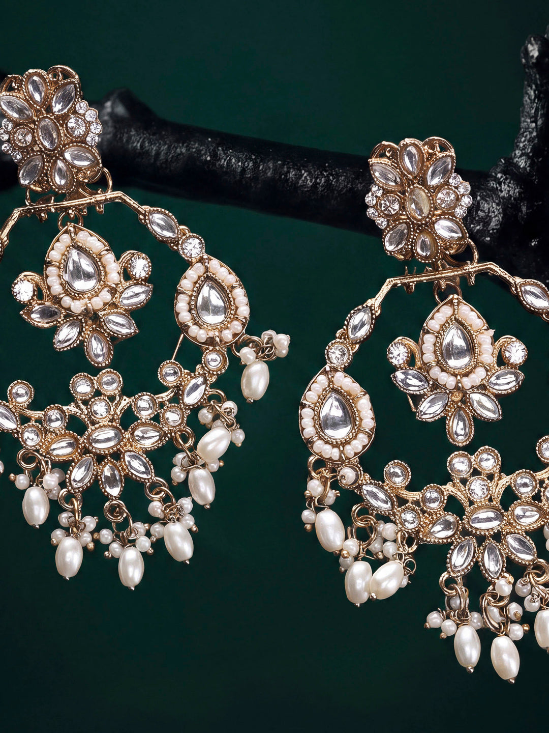 Gold White Jewellery Pair