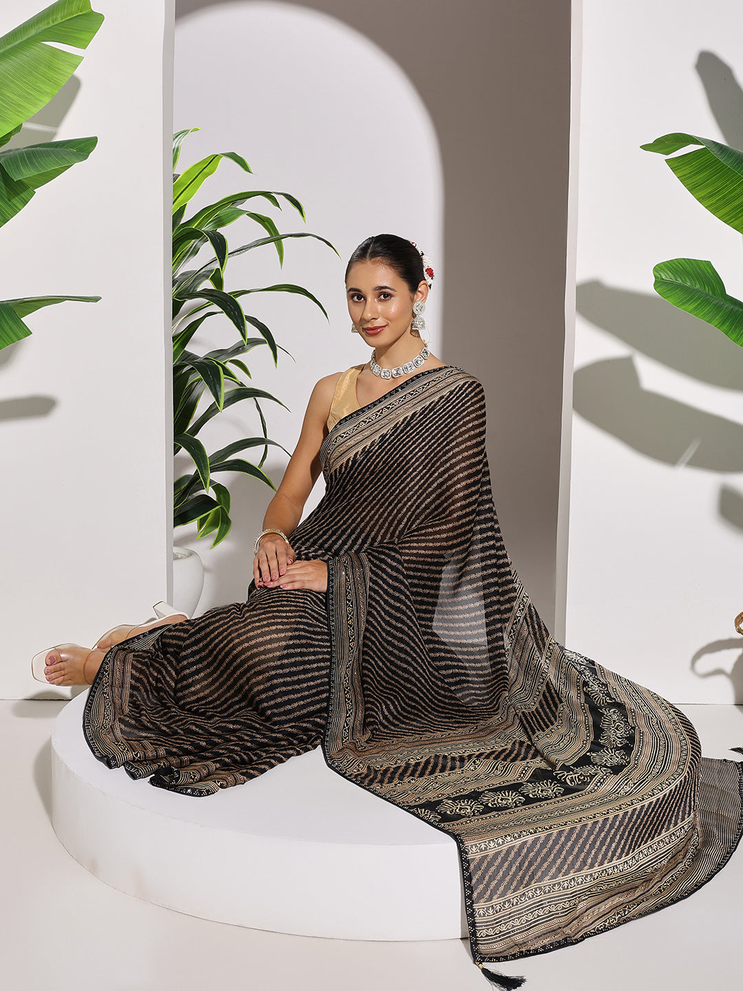 Floral Printed Georgette Saree