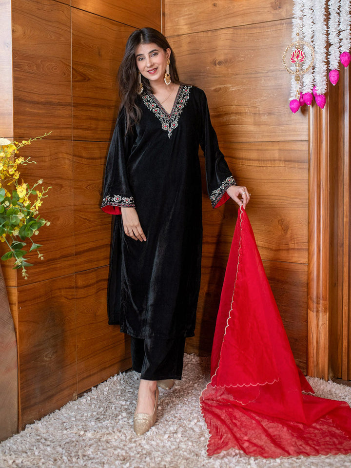 Embroidered Velvet Kurta With Pants &amp; Dupatta