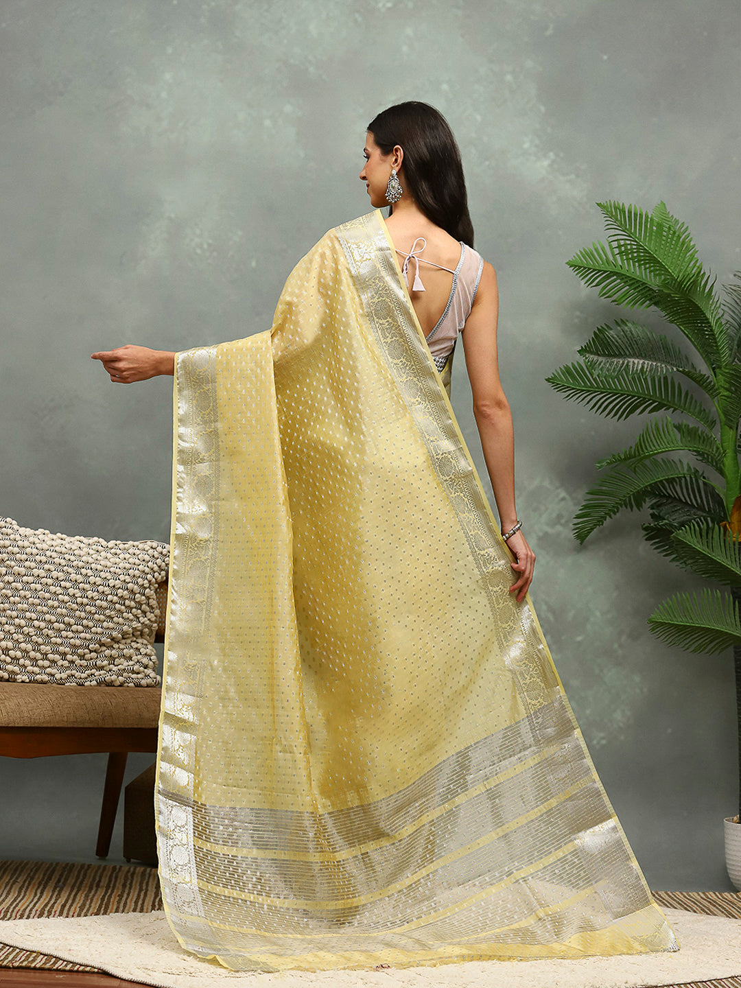 Zaari Border Art Silk Saree