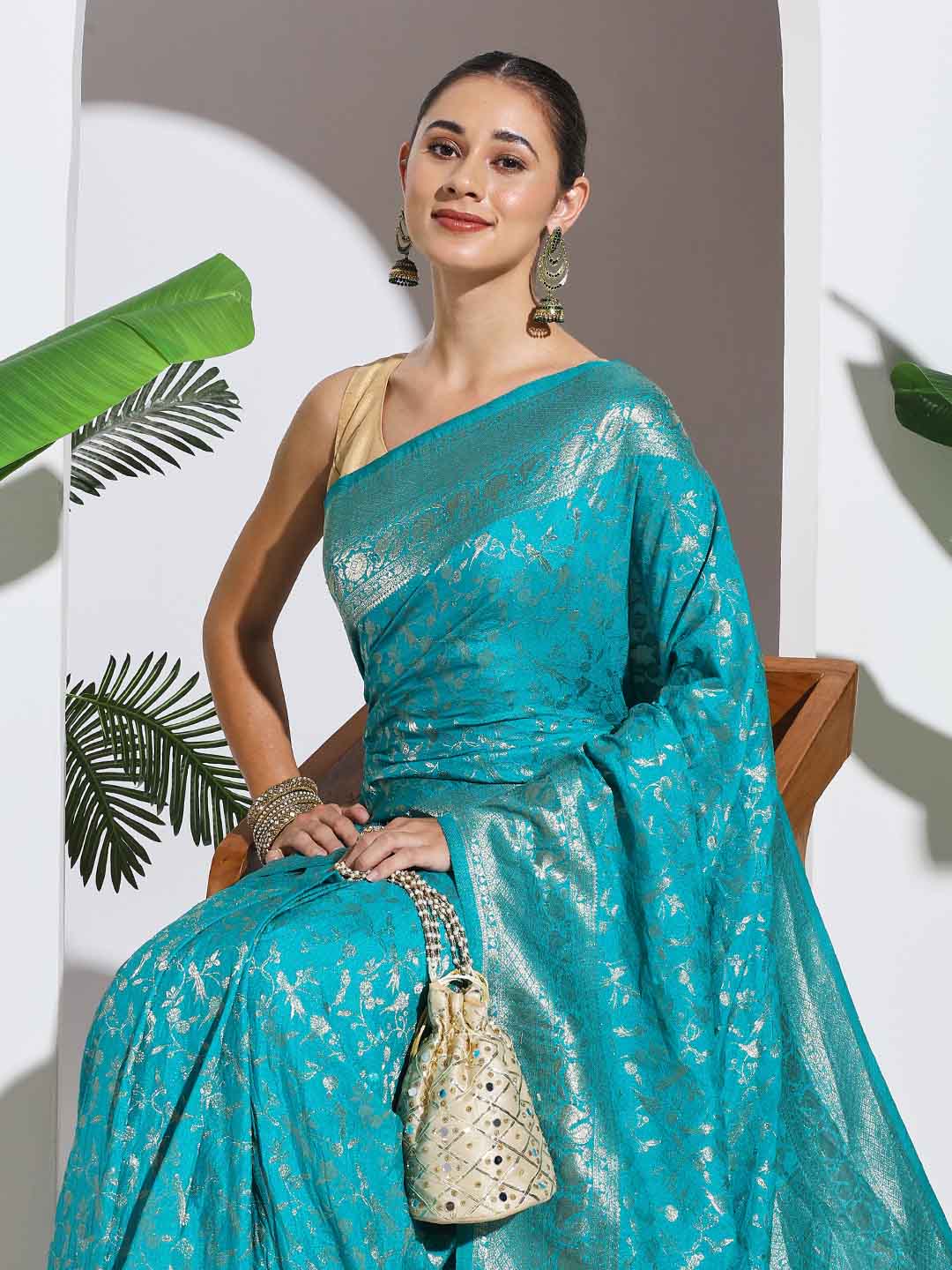 Zaari Jaal Woven Crepe Saree