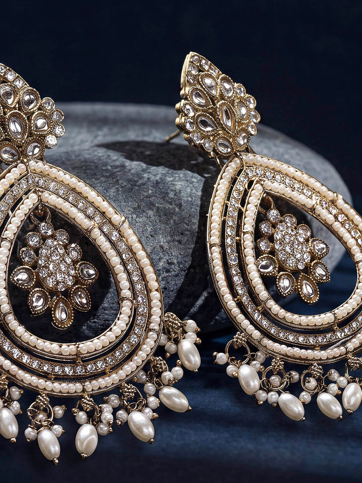 Gold White Jewellery Pair