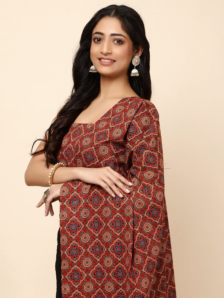 Neck Patti Cotton Blend Unstitched Suit With Dupatt