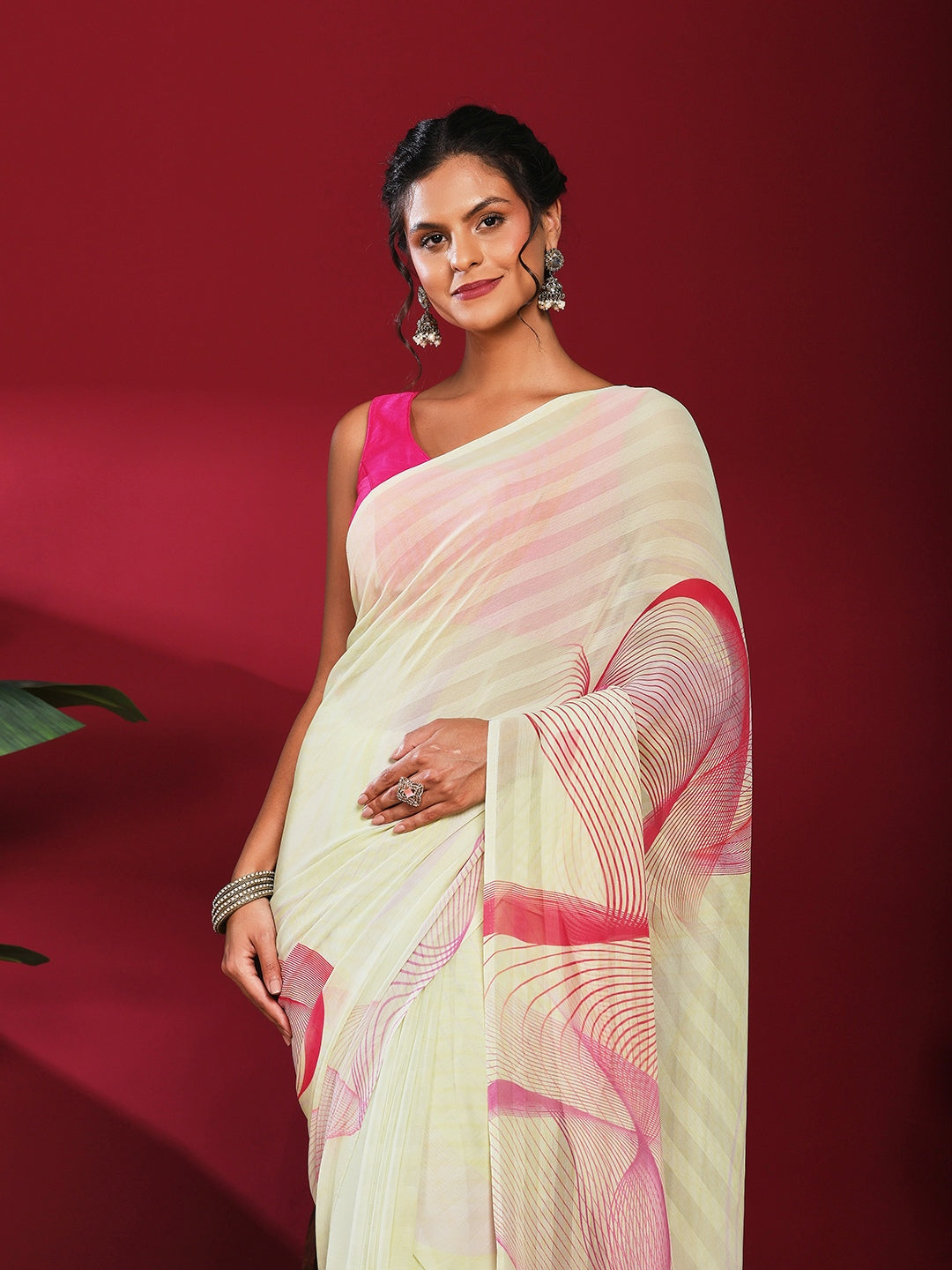 Floral Printed Crepe Saree