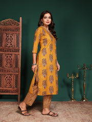 Floral Printed Cotton Blend Kurta With Pant & Dupatta