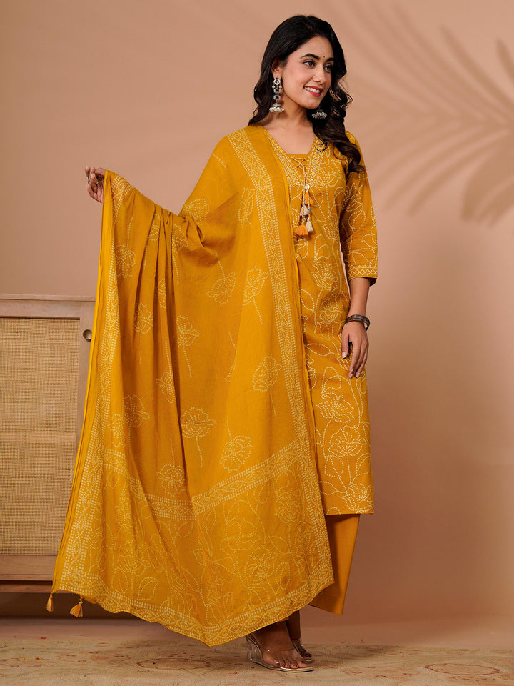 Yellow Cotton Blend Printed Straight Suit Set