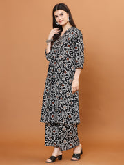 Digital Printed Cotton Blend Kurta With Palazzo