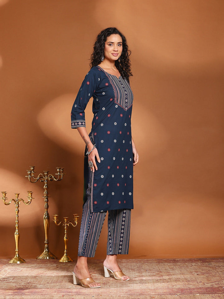Printed Cotton Blend Kurta With Pant