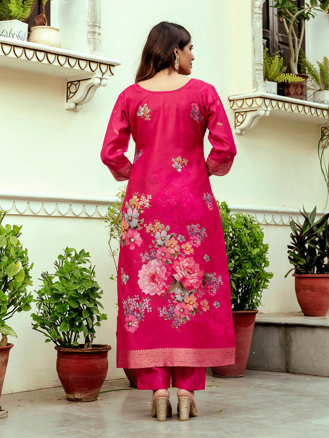 Embroidered Chanderi Kurta With Pant &amp; Dupatta