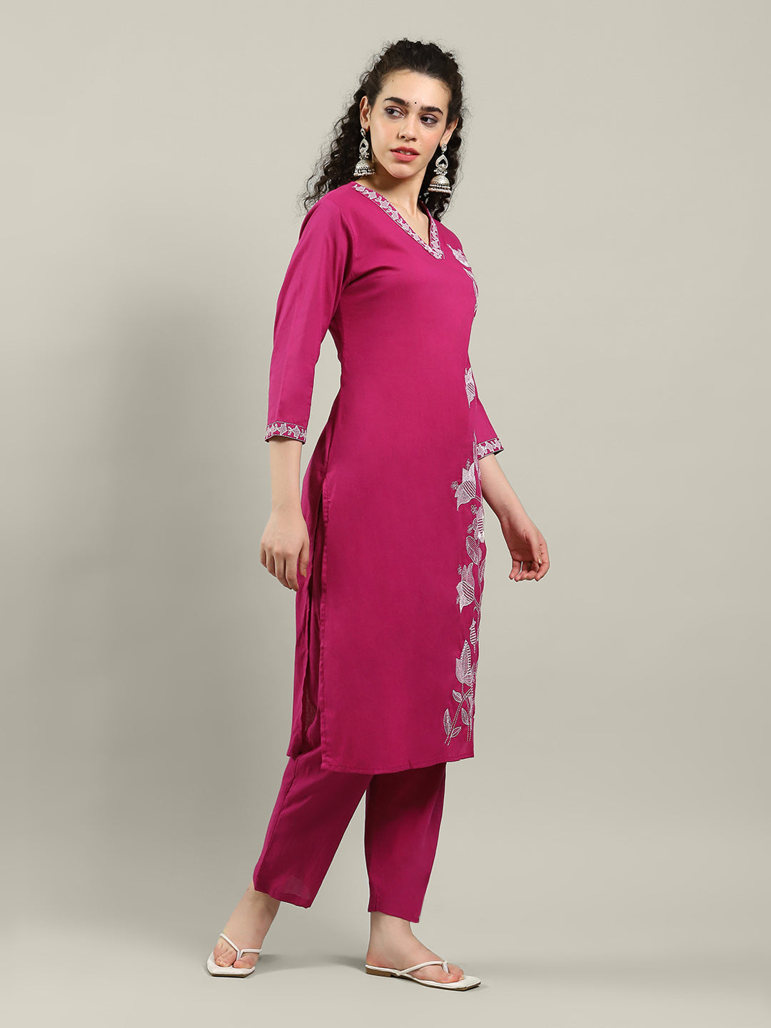 Embroidered Cotton Blend Kurta With Pants