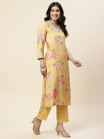 Floral Printed Muslin Kurta With Pants & Dupatta