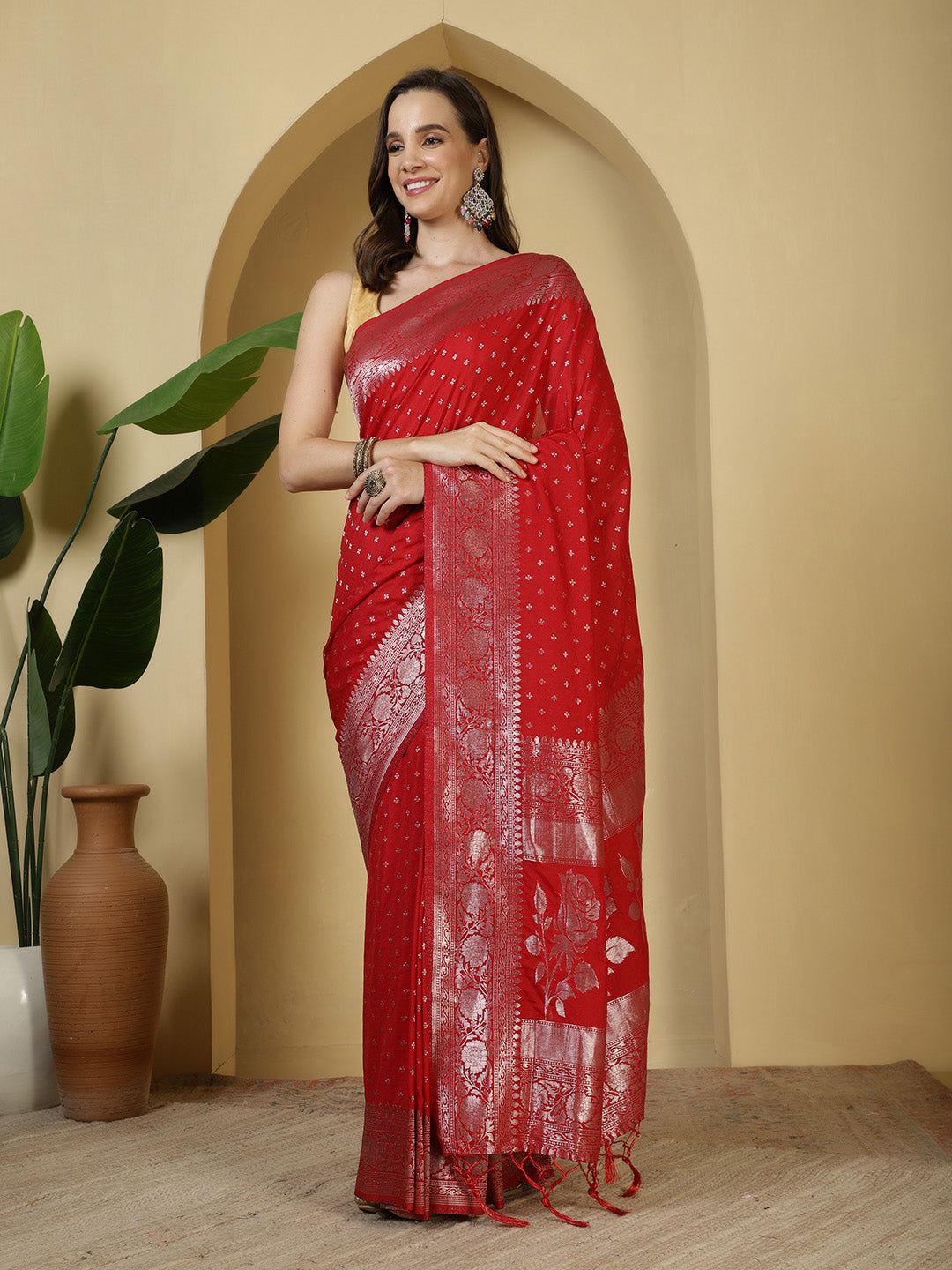 Zaari Jaal Crepe Saree