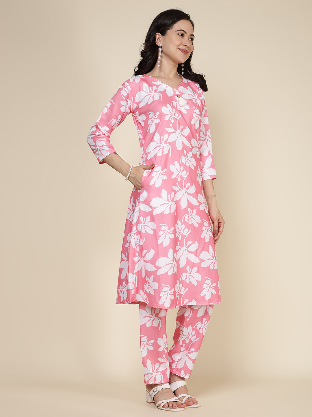 Printed Cotton Blend Kurta With Pants