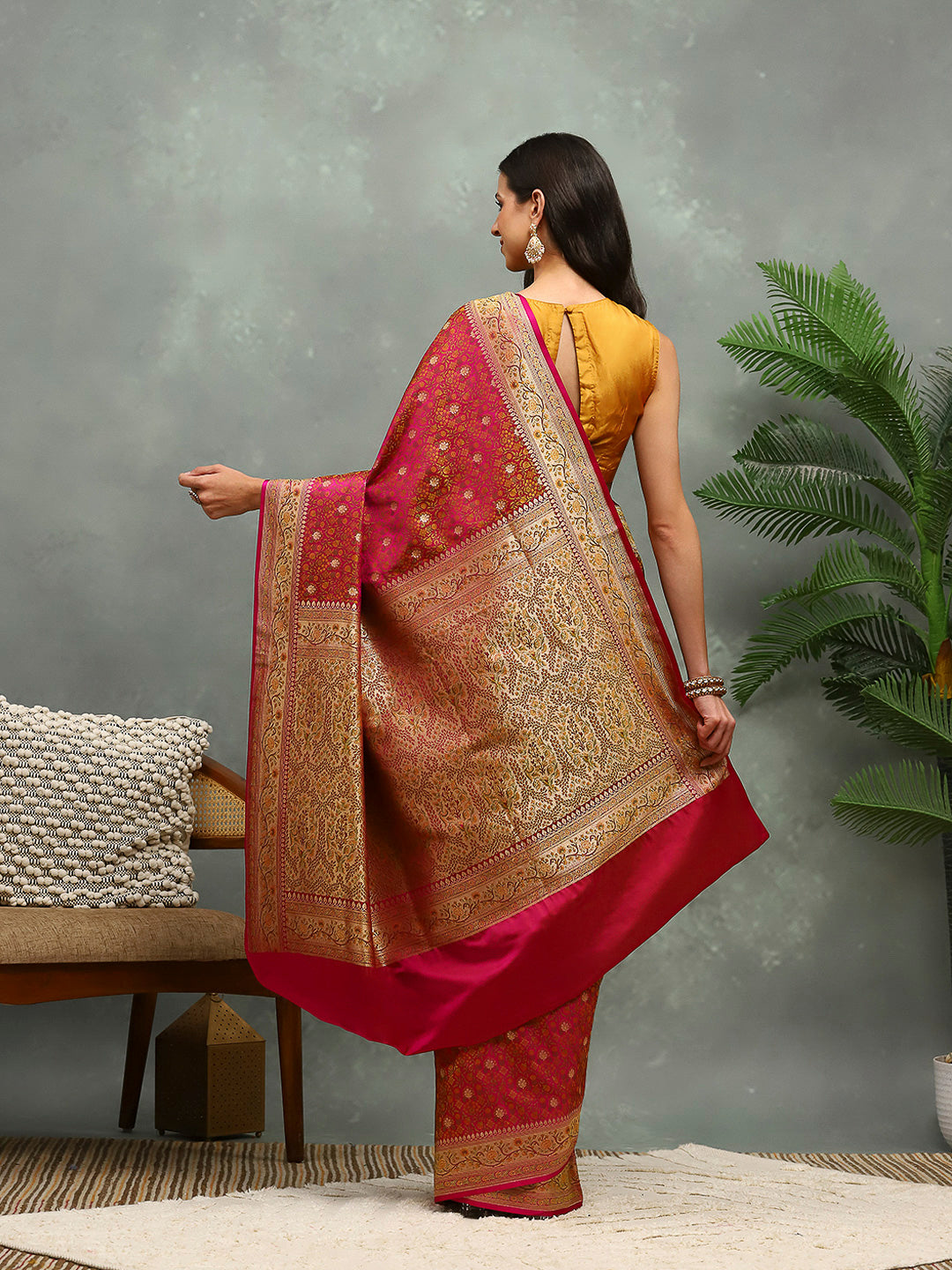 Jamavar Banarasi Woven Saree