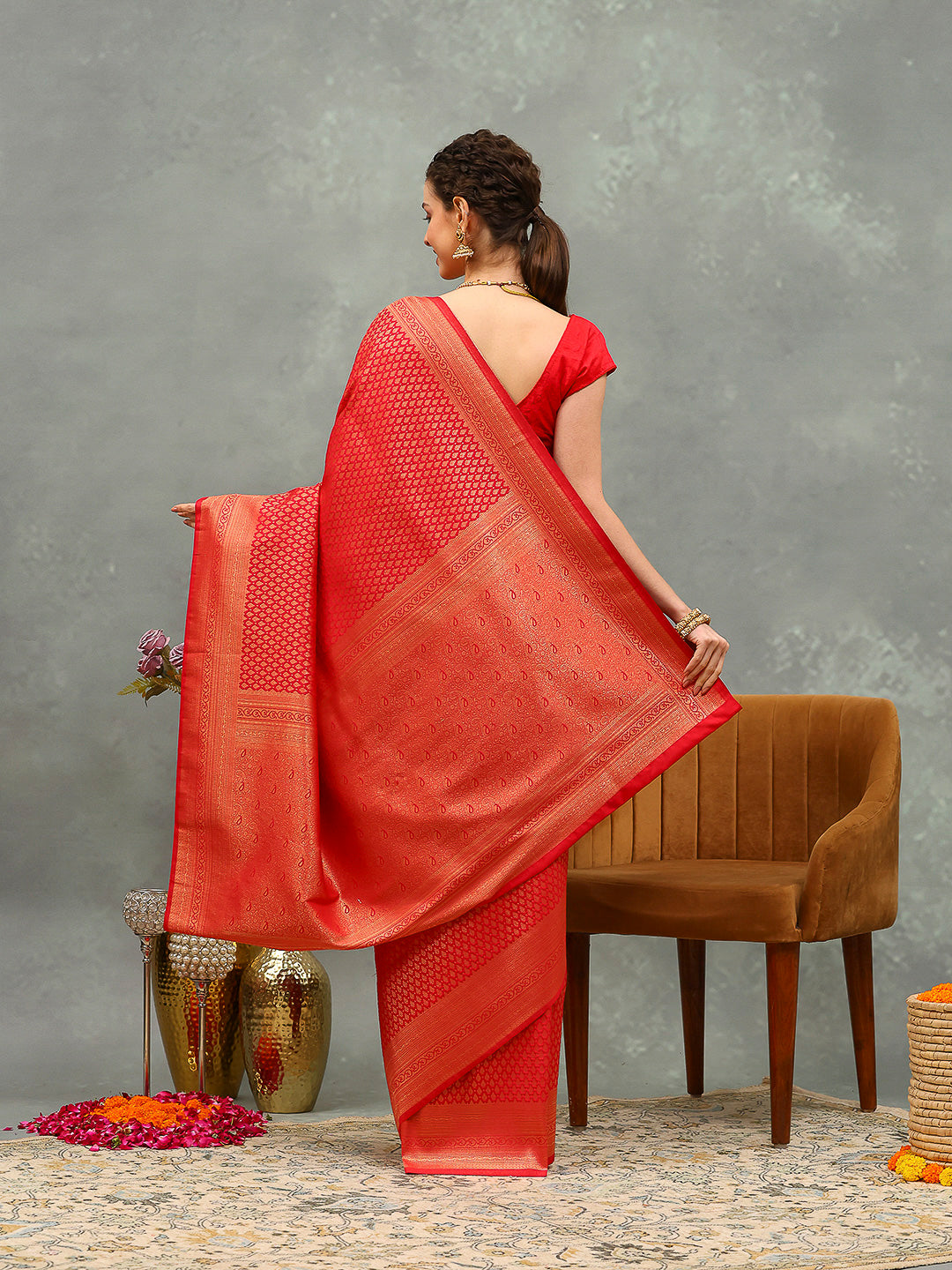 Zari Jaal Art Silk Woven Saree