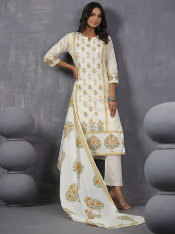 Digital Floral Printed Cotton Blend Kurta With Pants & Dupatta