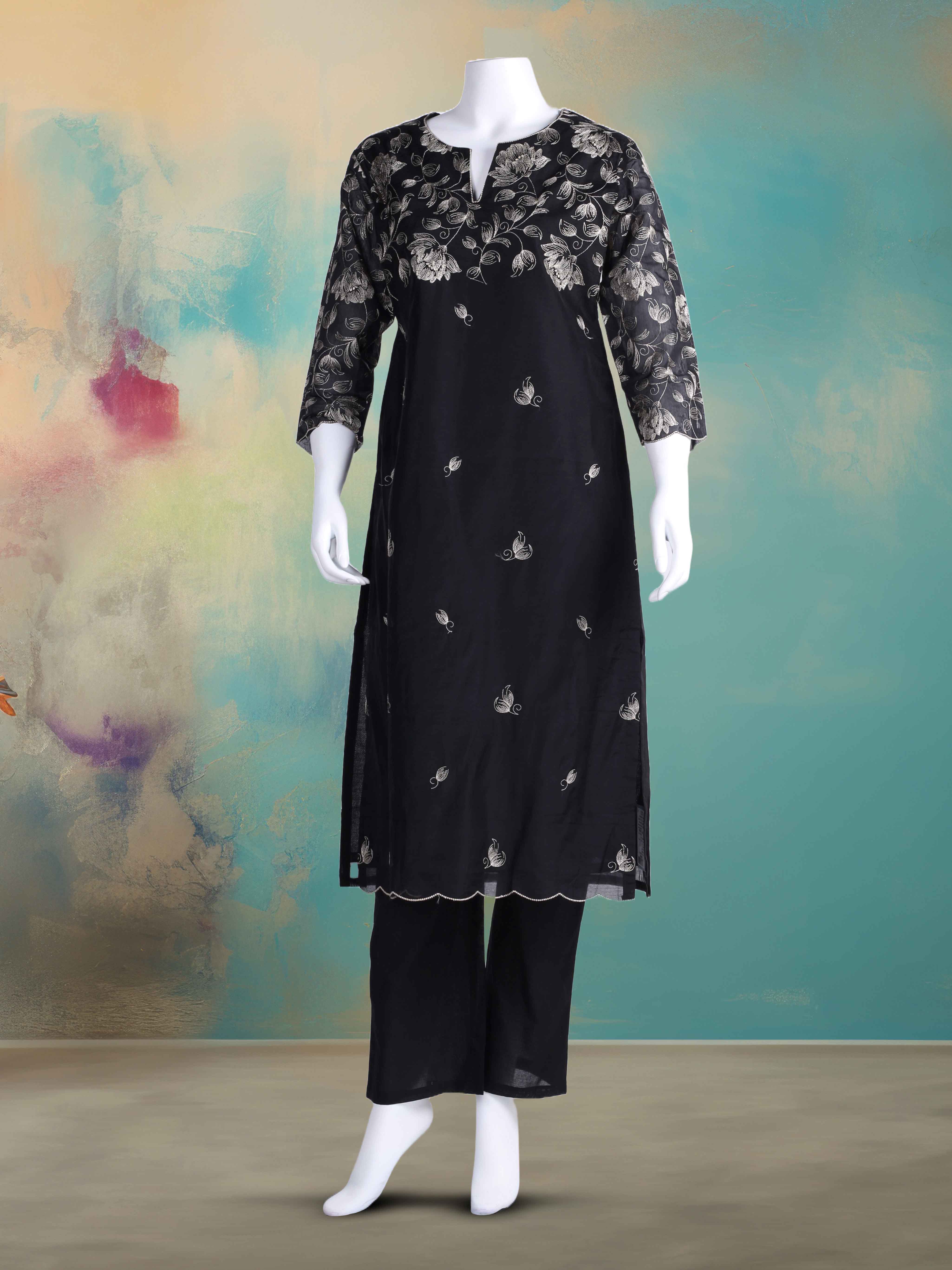 Embroidered Chanderi Kurta With Pant & Dupatta