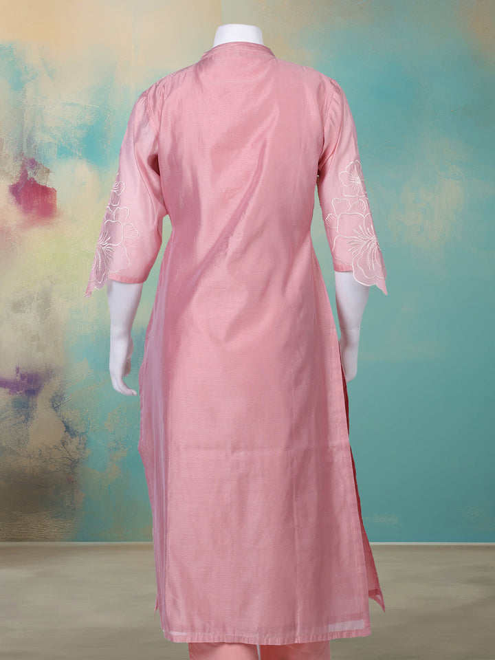 Embroidered Chanderi Kurta With Pant &amp; Dupatta