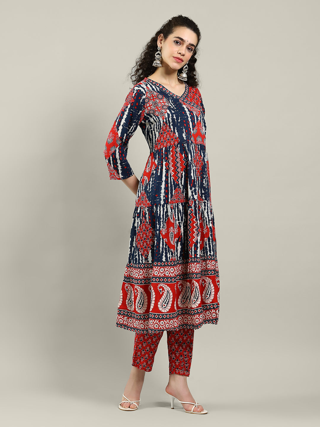 Printed Cotton Blend Kurta & Pants