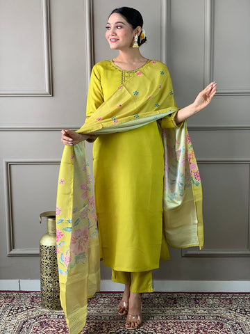 Neck Embroidered Chanderi Kurta With Pants & Dupatta