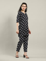 Printed Cotton Blend Kurta & Pants