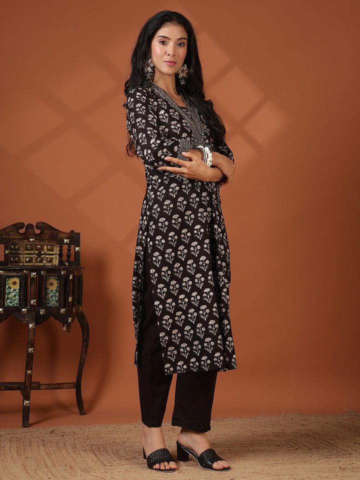 Printed Cotton Blend Kurta With Pant &amp; Dupatta