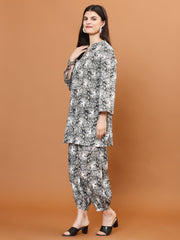 Digital Printed Cotton Blend Kurta With Pants