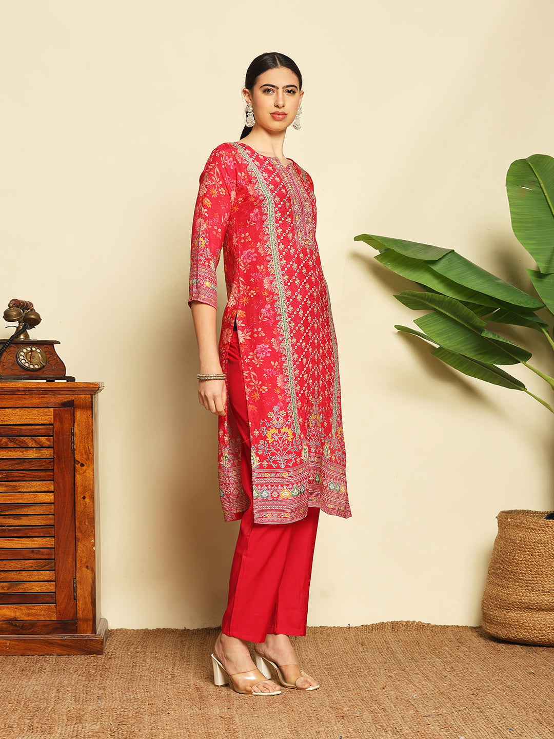 Printed Muslin Suit With Pant &amp; Dupatta