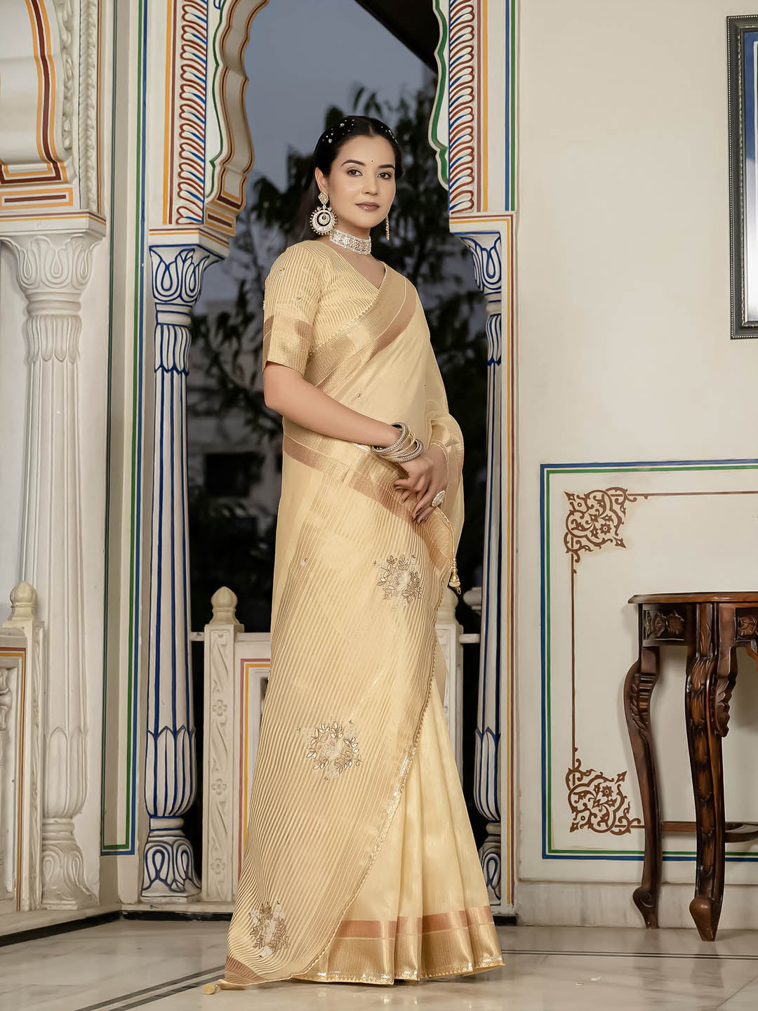 Plain Woven Border Linen Saree