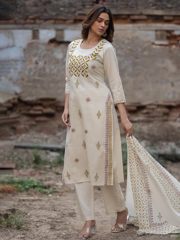 Yellow Embroidered Cotton Blend Straight Suit Set With Dupatta