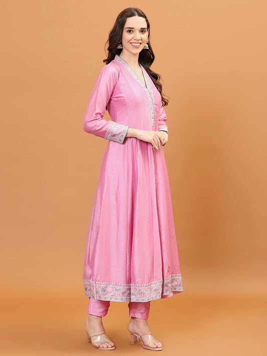 Resham Zari Embroidered Handloom Kurta With Pants & Dupatta