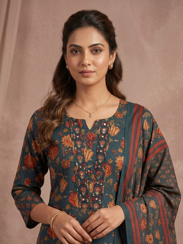 Blue Embroidered Cotton Blend Straight Round Neck Suit Set