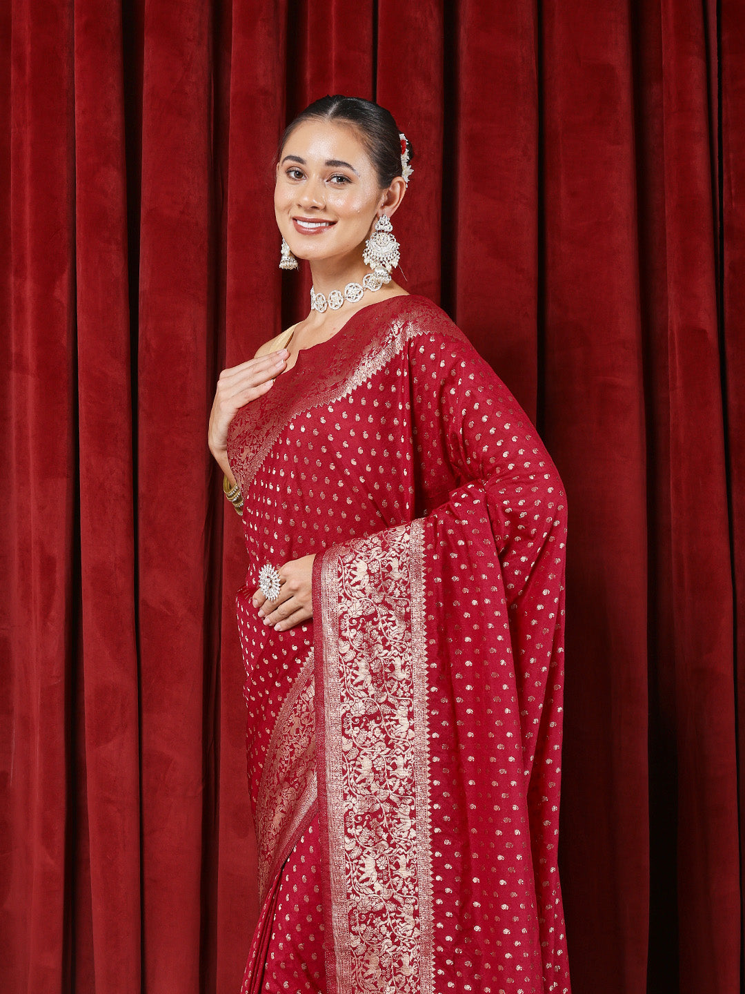 Zaari Jaal Crepe Saree