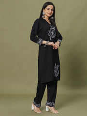 Resham Embroidery Cotton Blend Kurti With Pants