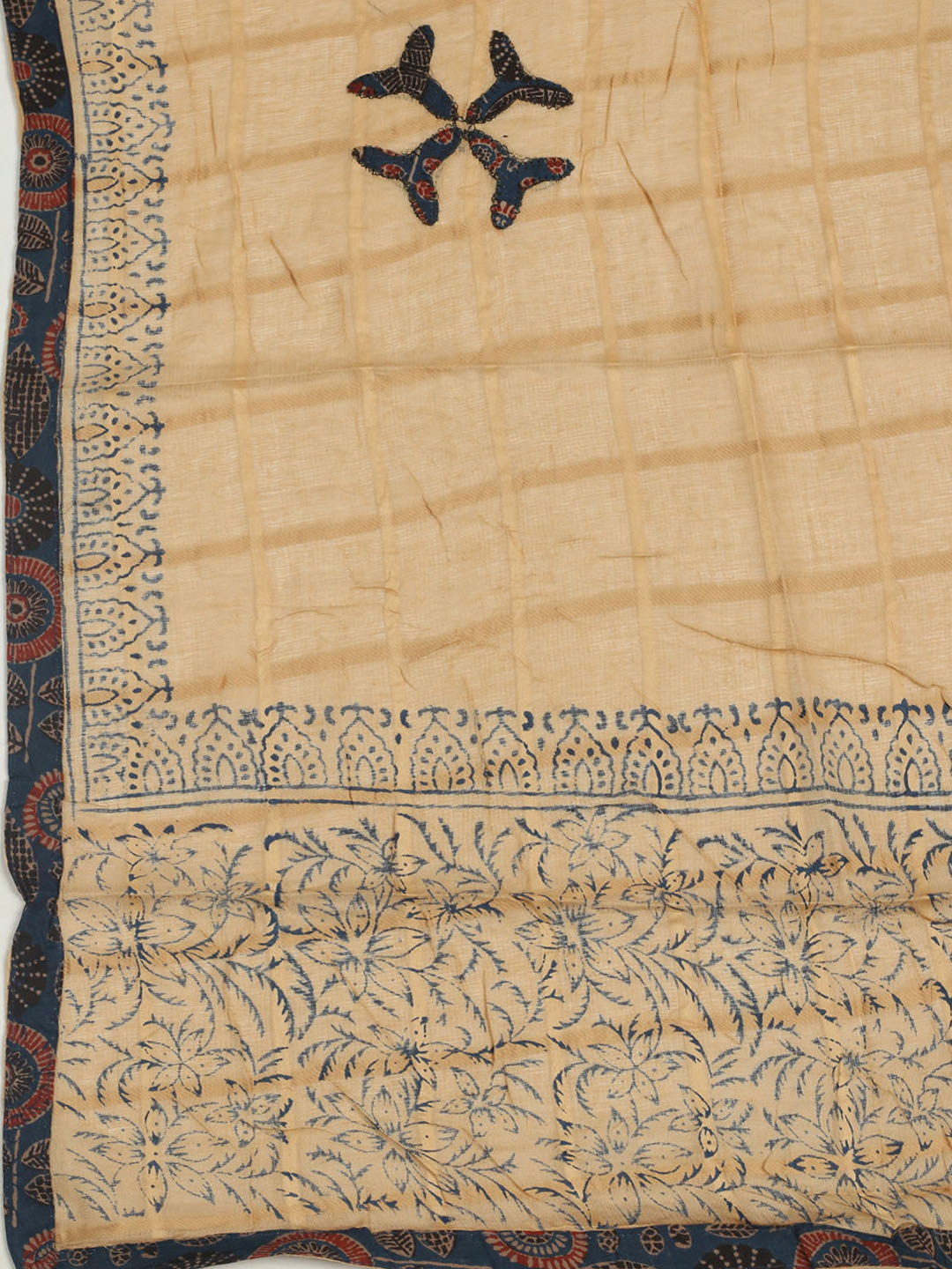 Printed Cotton Unstitched Suits Printed Suit With Pant &amp; Dupatta